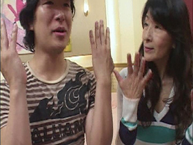 街中で見かける生活感漂う人妻のおマ○コに挿入！ オバさんナンパ4時間8　サンプル画像06